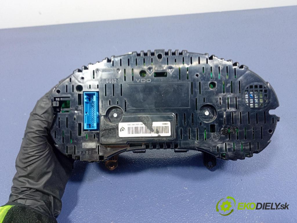 Audi A3 2005 prístrojovka/ budíky 8P0920930RX