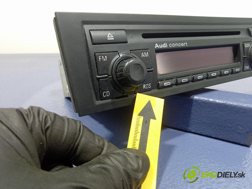 Audi A3 2005 Radio I Navigácia: 