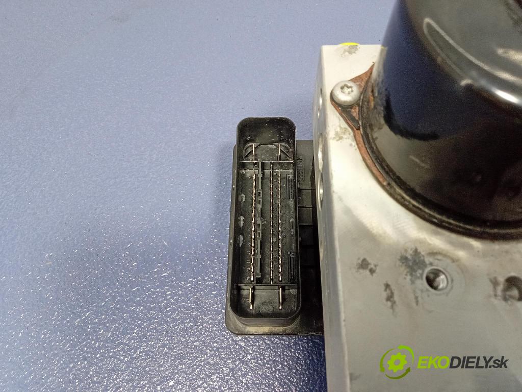 Volvo XC90 2006 čerpadlo ABS x 30714956