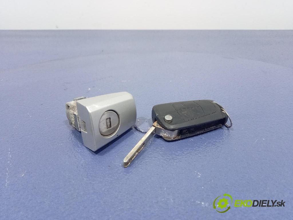 Opel Corsa 2008 riadiaca jednotka Motor: 55557933