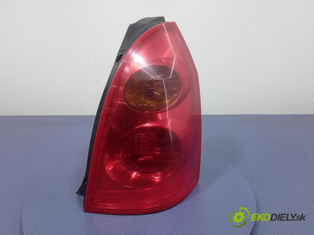 Nissan Primera 2003 svetlo / reflektor zad Prava: Vonkajsia: