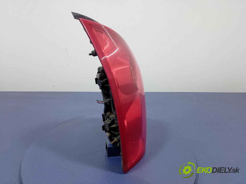 Nissan Primera 2003 svetlo / reflektor zad ľavá Vonkajsia: