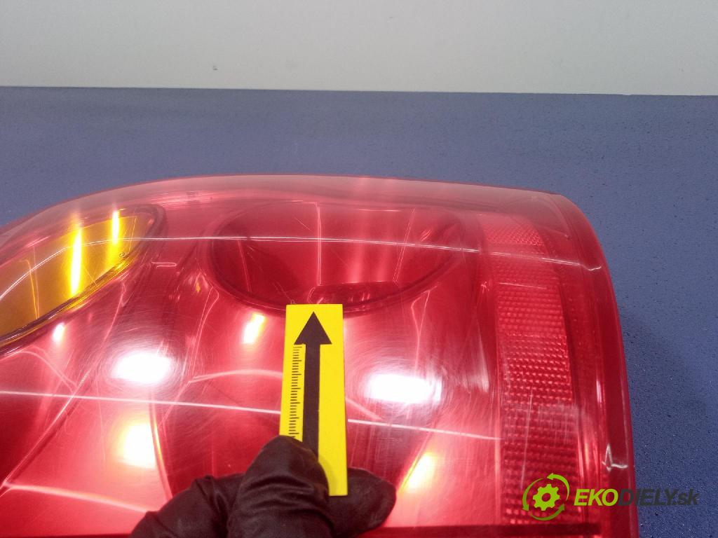 Nissan Primera 2003 svetlo / reflektor zad ľavá Vonkajsia: