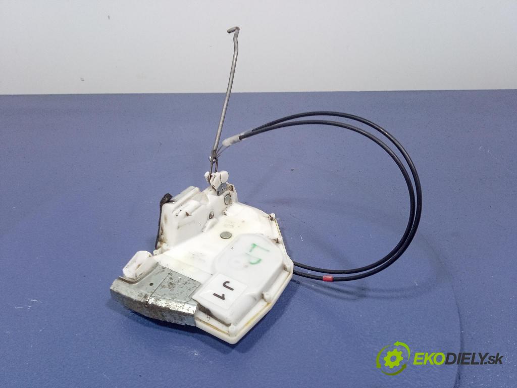 Suzuki Swift 2006 zámok dvere Predné Vľavo: 