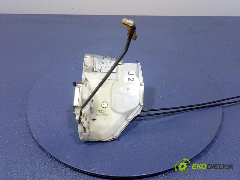 Suzuki Swift 2006 zámok dvere Predné v pravo: