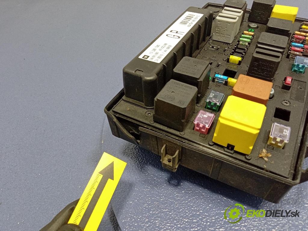 Opel Zafira 2006 riadiaca jednotka Motor: 12992406