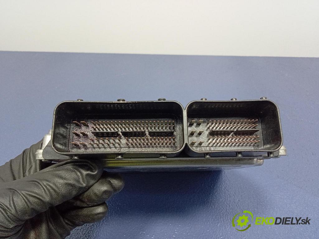 Bmw Seria 3 2006 riadiaca jednotka Motor: 7565300