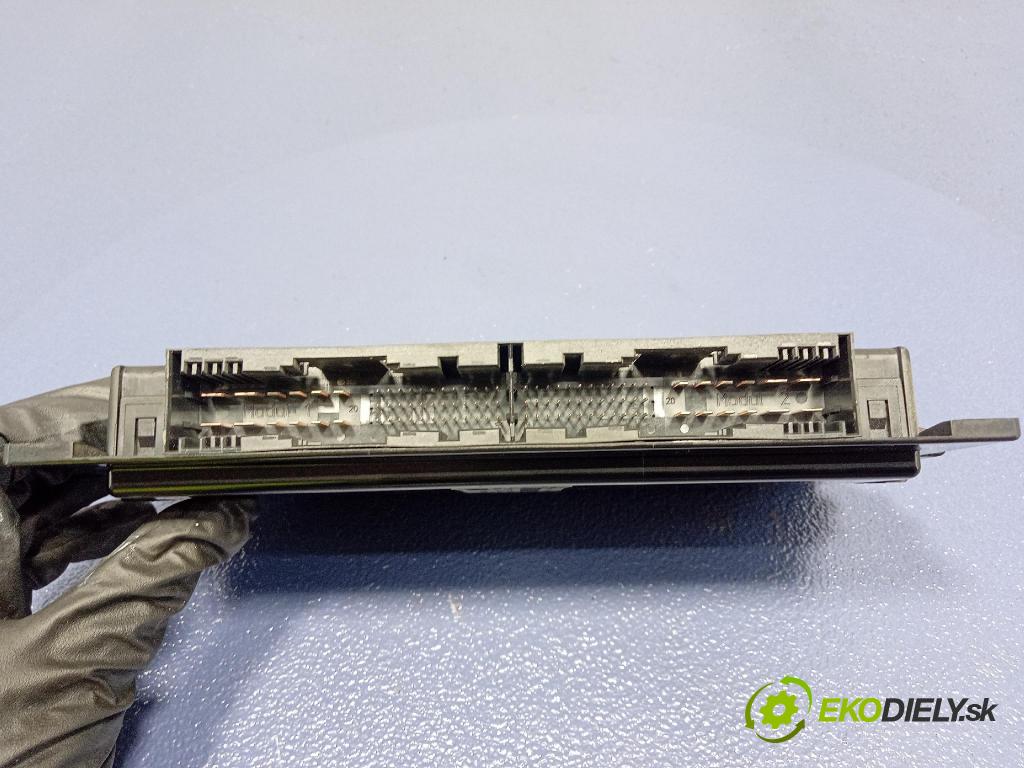 Bmw Seria 3 2006 řídící jednotka Světel: 9128183