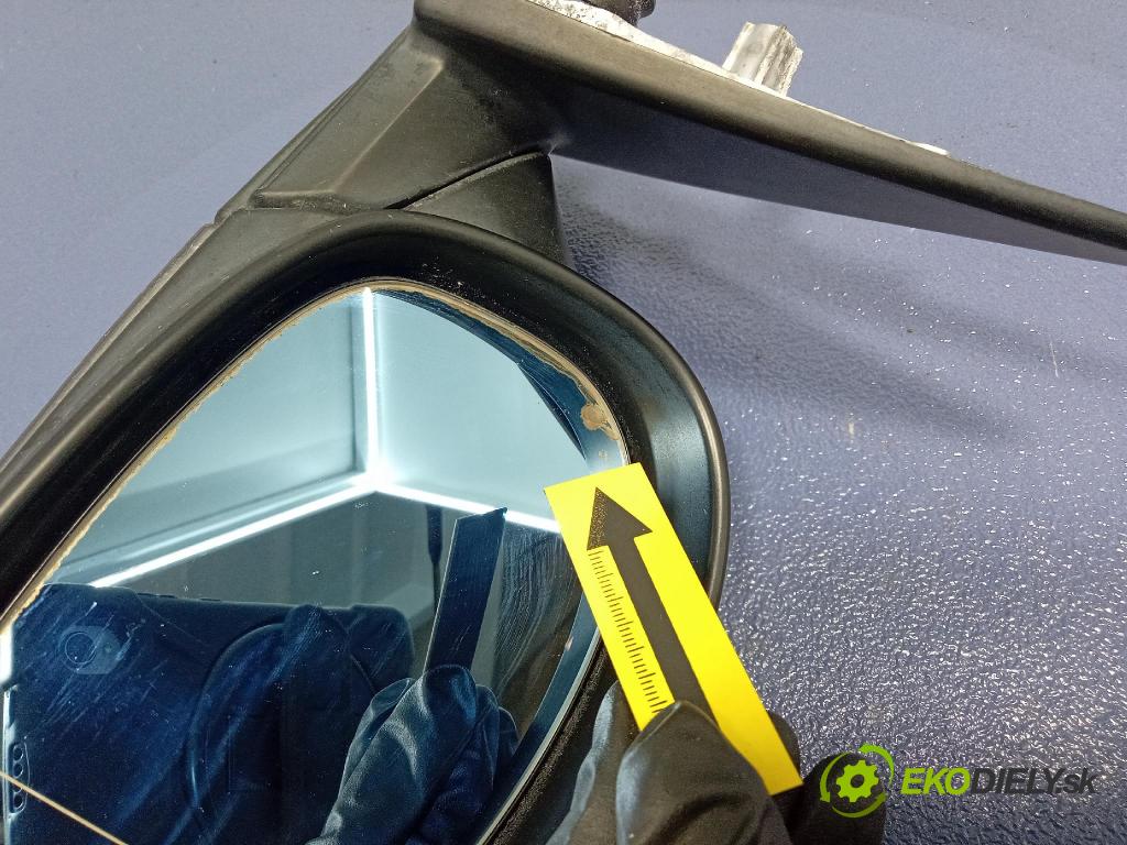 Bmw Seria 3 2006 zrkadlo pravé 010803