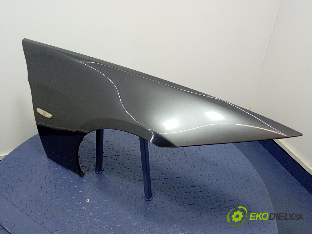 Bmw Seria 3 2006 blatník Predné v pravo: