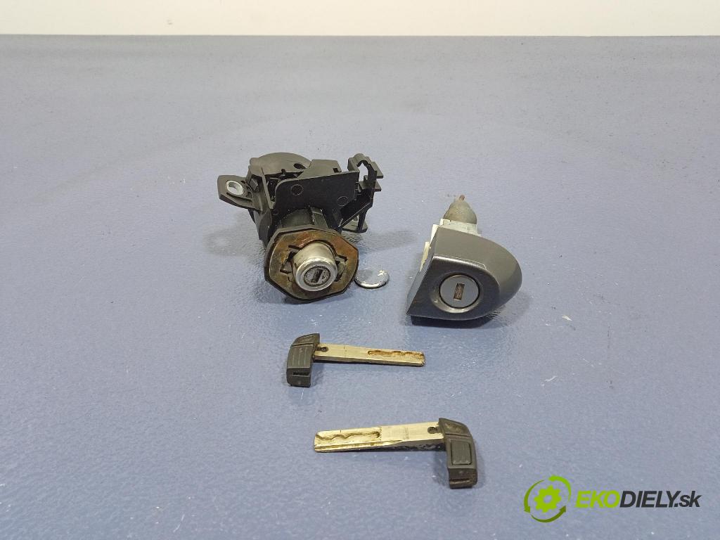 Bmw Seria 3 2006 zámok dvere Predné Vľavo: