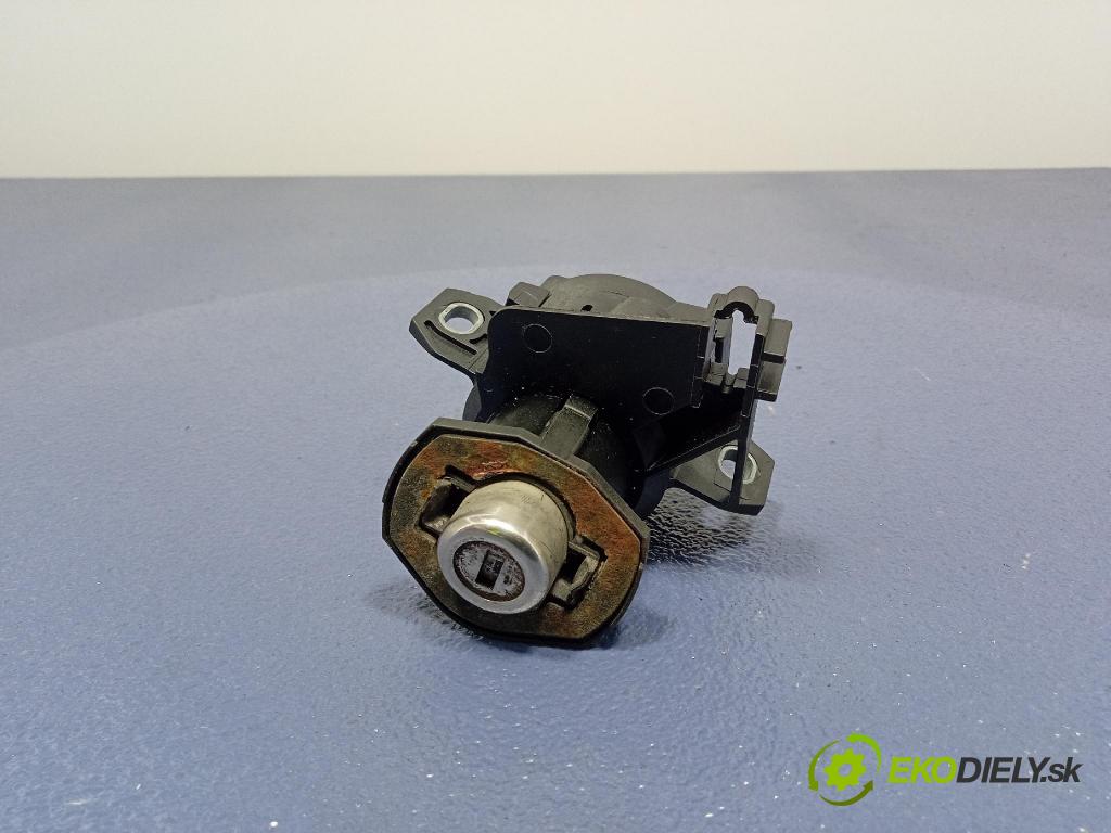 Bmw Seria 3 2006 zámok dvere Predné Vľavo: