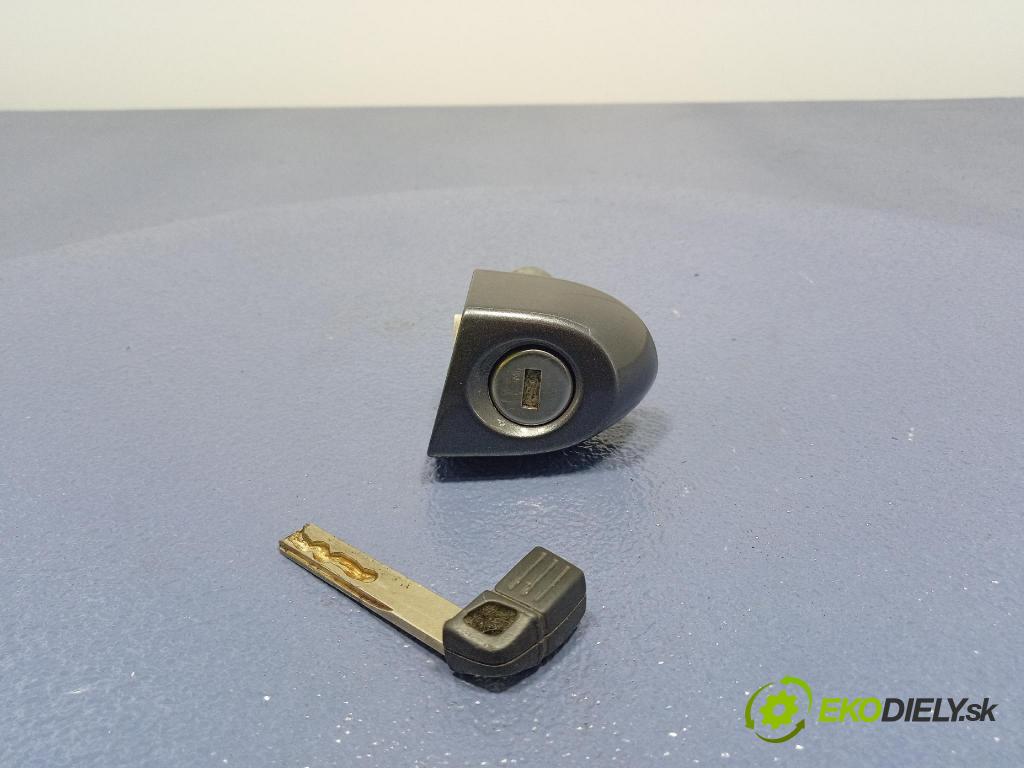 Bmw Seria 3 2006 zámok dvere Predné Vľavo: