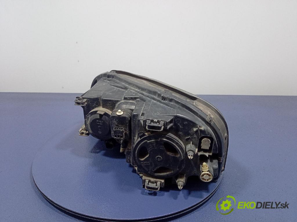 Volvo XC90 2006 Reflektor: v pravo: 31290893