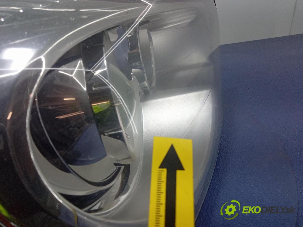 Volvo XC90 2006 Reflektor: v pravo: 31290893