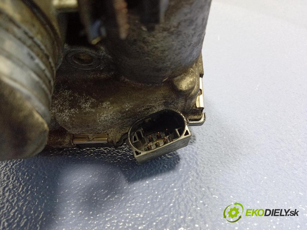 Volvo XC90 2006 klapka 8692720