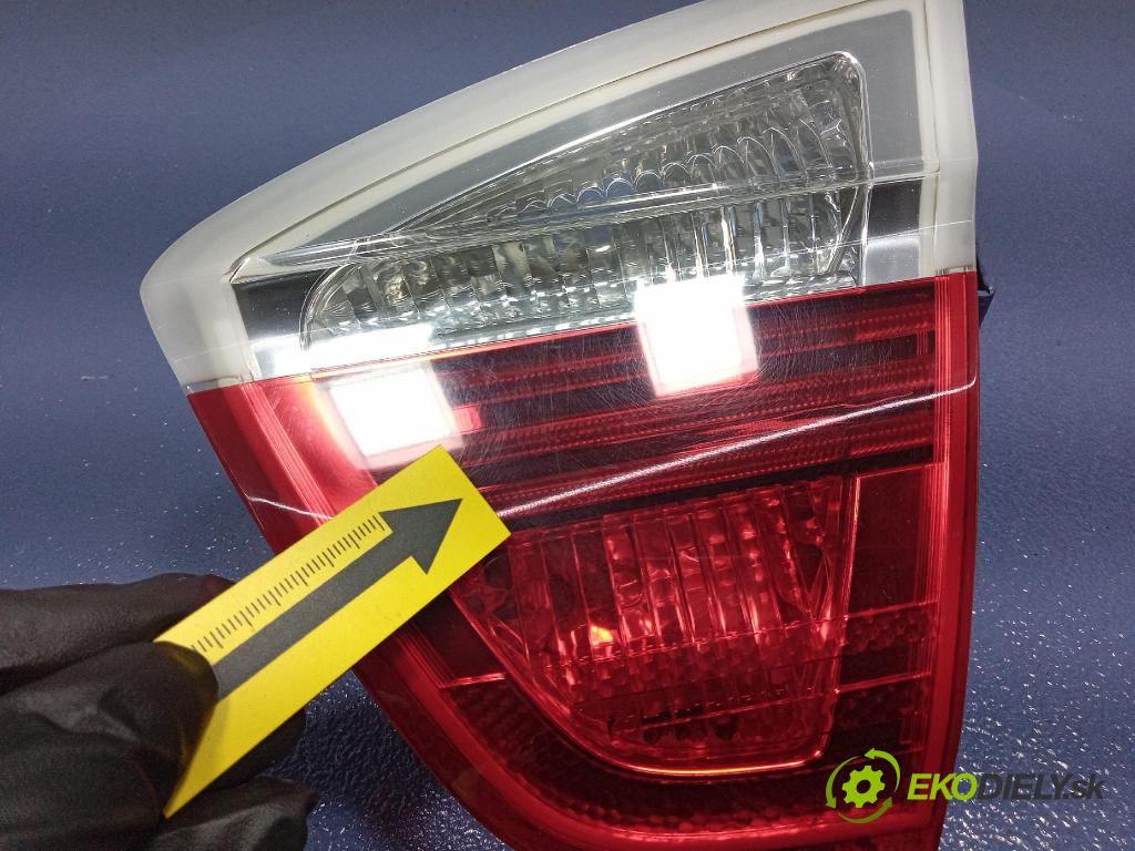 Bmw Seria 3 2006 svetlo / reflektor zad Prava: Vnútri: 6937460