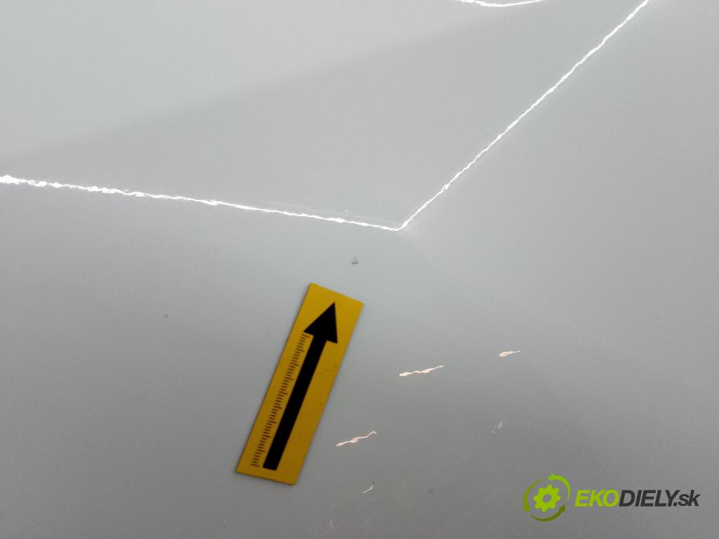 Kia Sportage 2014 dvere zad Vľavo: