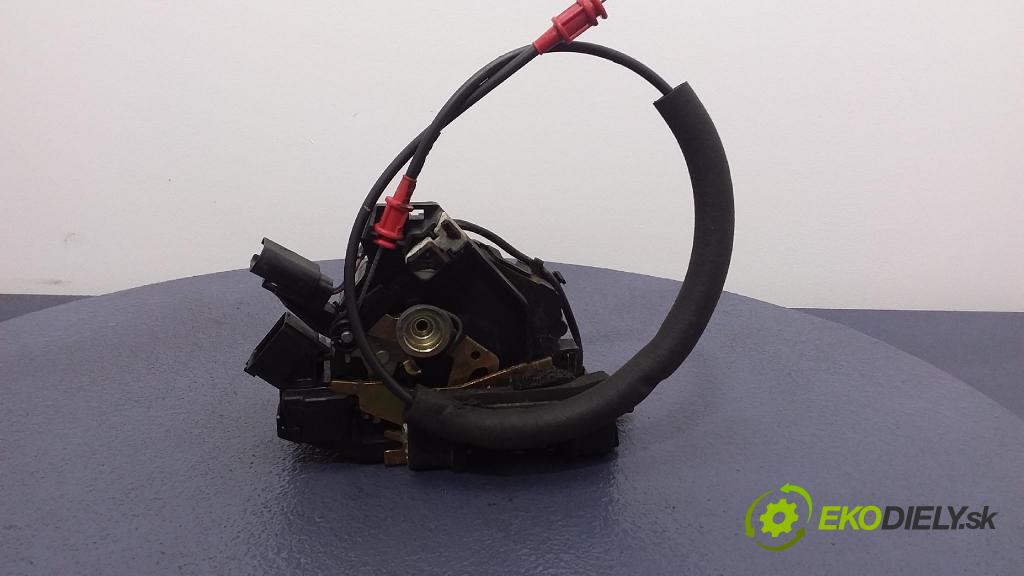 Jaguar X-type 2004 zámok dvere Predné v pravo: 1X13-219A44-CL