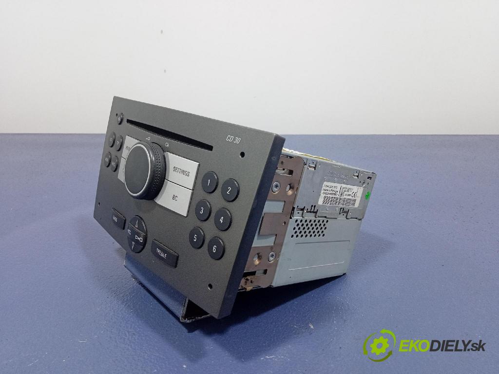 Opel Astra 2005 Radio I Navigácia: 13190856