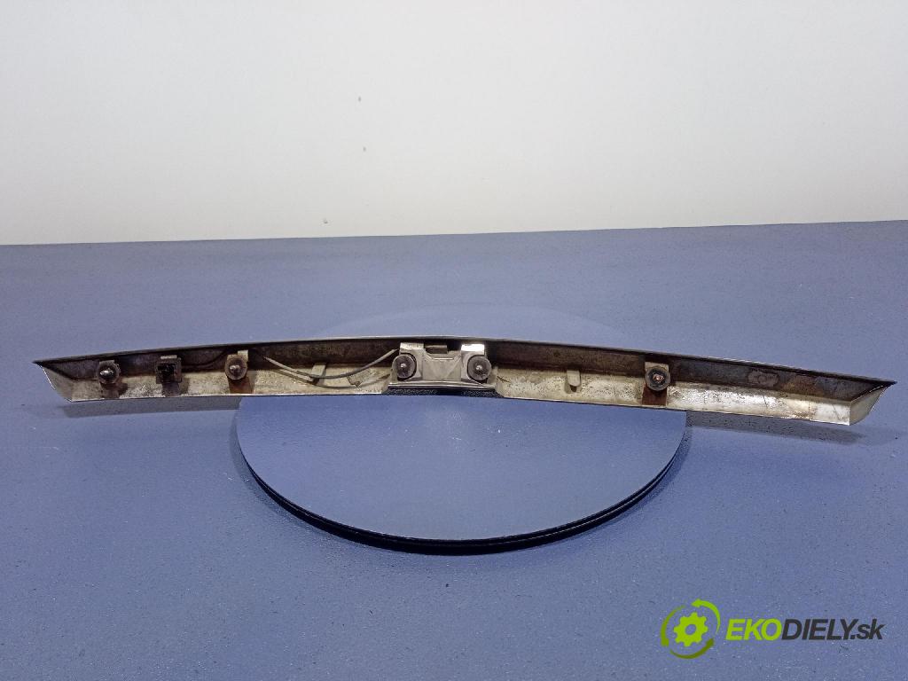 Opel Astra 2005 zaslepka: zad 13105814