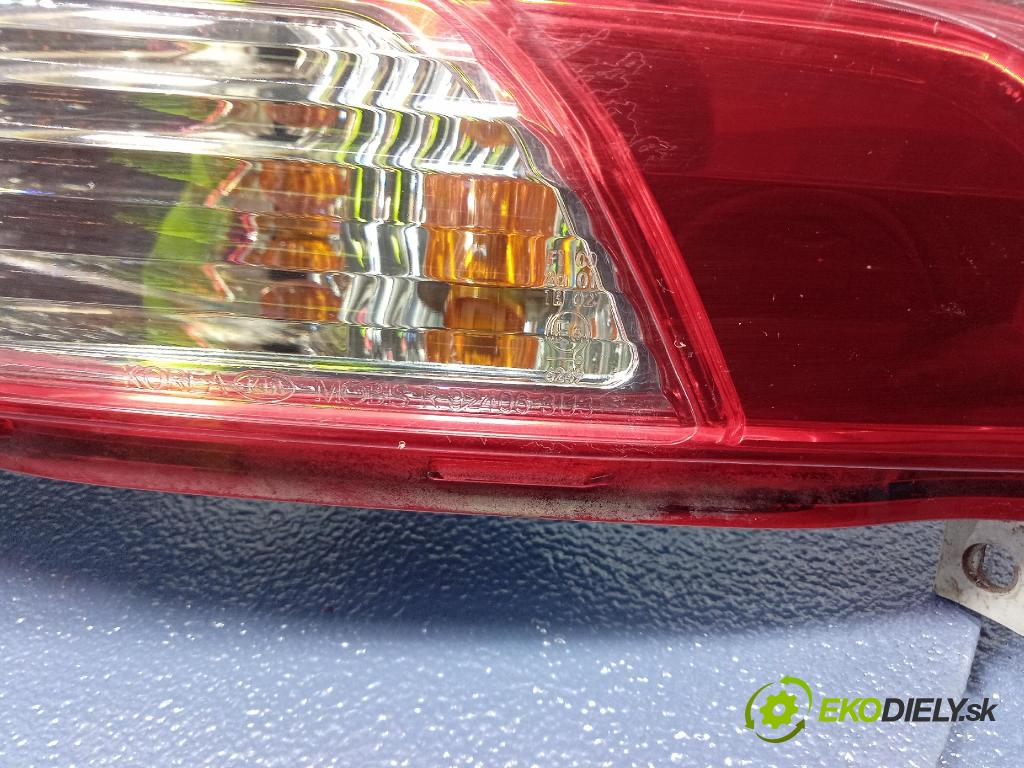 Kia Sportage 2014 svetlo / reflektor zad Prava: Vnútri: R92405-3U3
