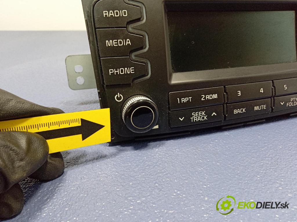 Kia Sportage 2014 Radio I Navigácia: 96150-3U010