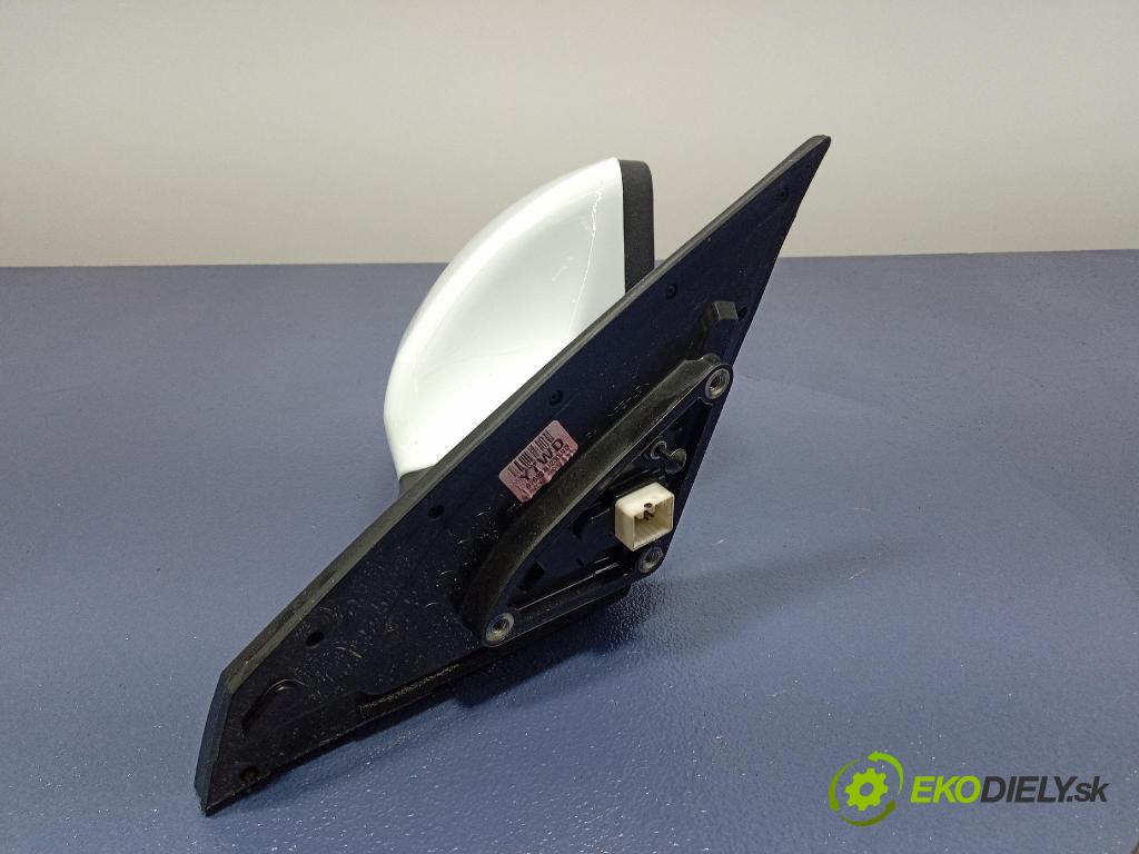 Kia Sportage 2014 zpětné zrcátko prave 876203U230