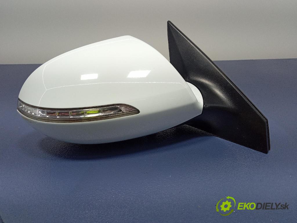 Kia Sportage 2014 zpětné zrcátko prave 876203U230