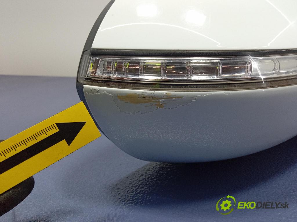 Kia Sportage 2014 zpětné zrcátko prave 876203U230