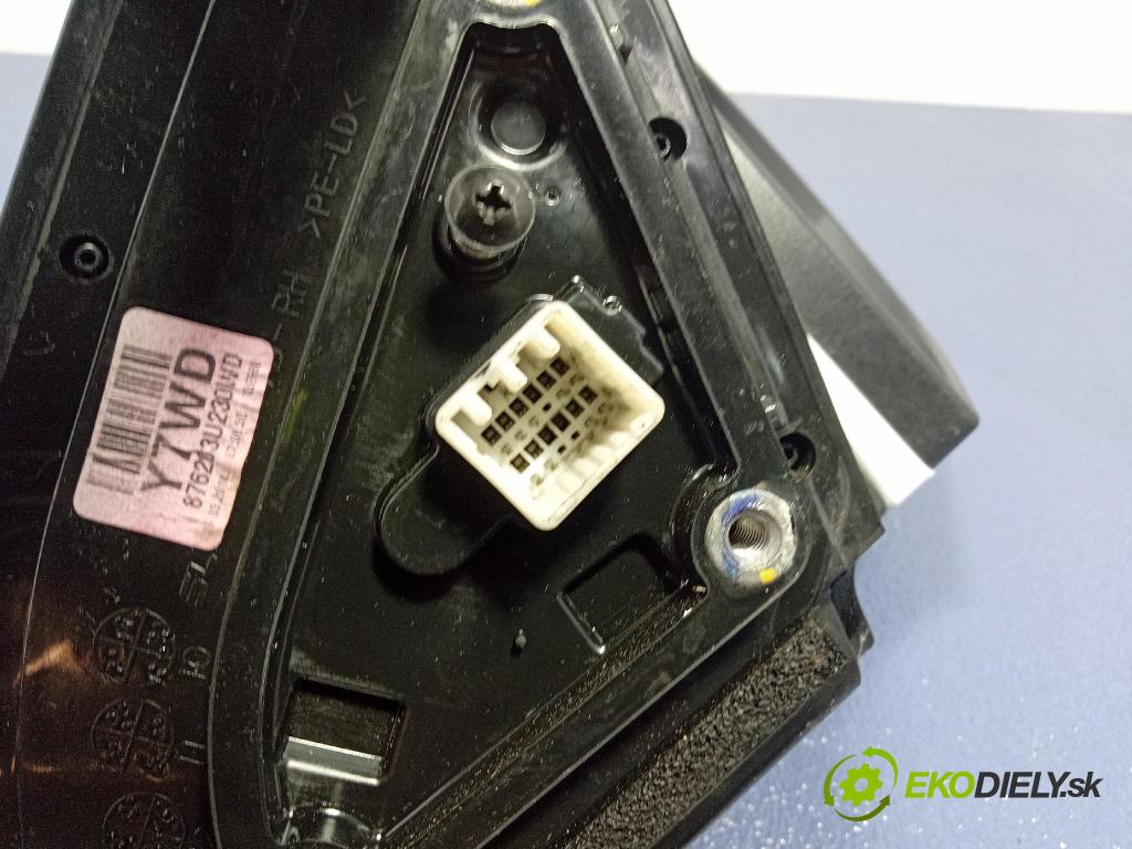 Kia Sportage 2014 zpětné zrcátko prave 876203U230