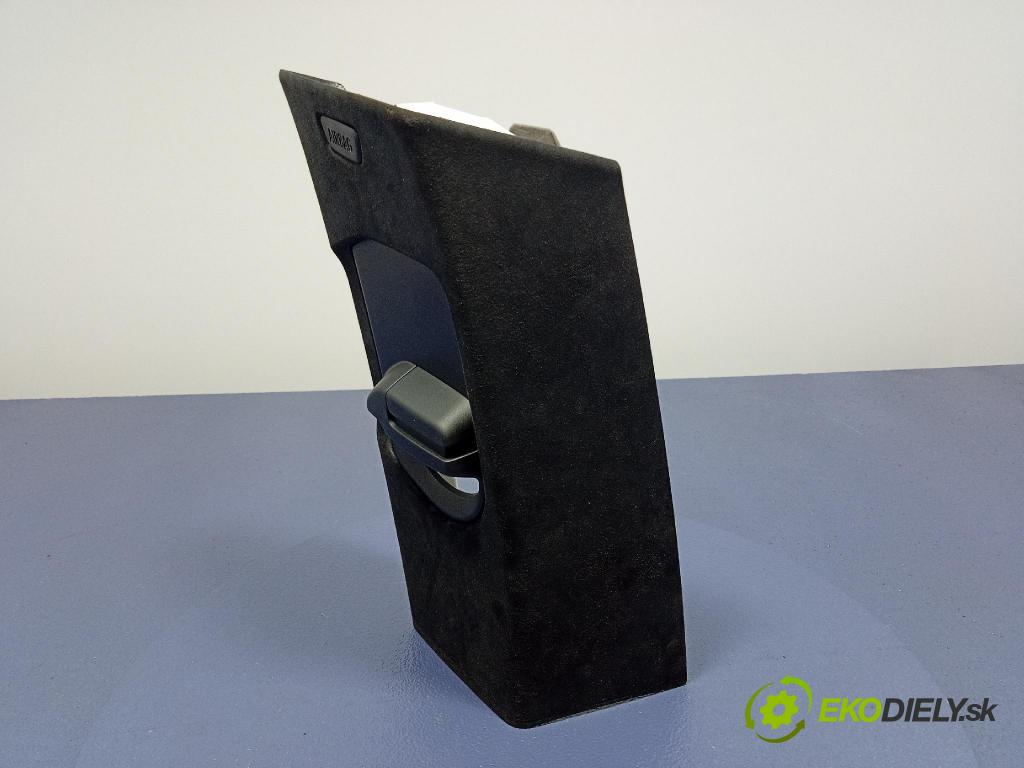 Bmw X7 0 kryt Plast: Interiéry: 5A0DA54