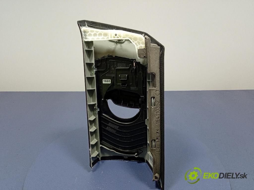 Bmw X7 0 kryt Plast: Interiéry: 5A0DA53