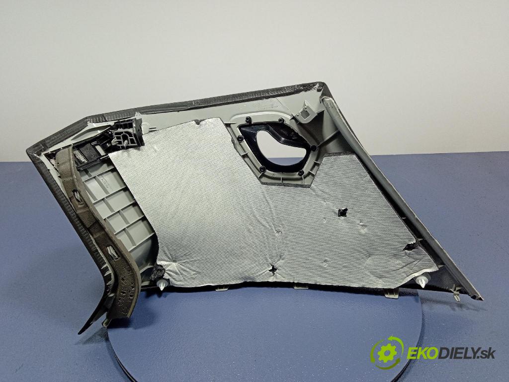 Bmw X7 0 kryt Plast: Interiéry: 5A0DA67