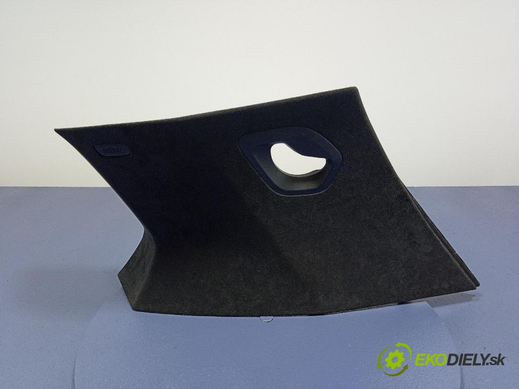 Bmw X7 0 kryt Plast: Interiéry: 5A0DA68