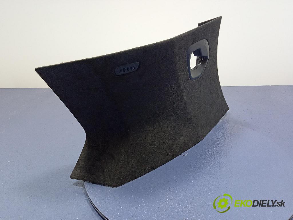 Bmw X7 0 kryt Plast: Interiéry: 5A0DA68