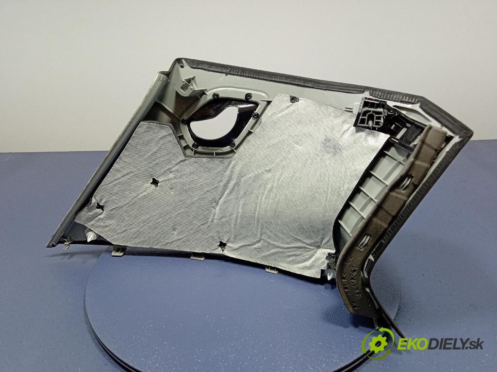 Bmw X7 0 kryt Plast: Interiéry: 5A0DA68