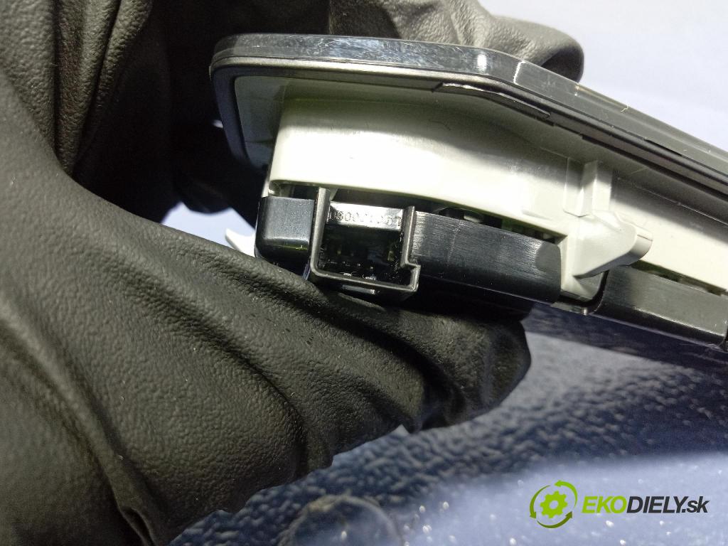 Bmw X7 0 Lampy Uvnitř 7911121