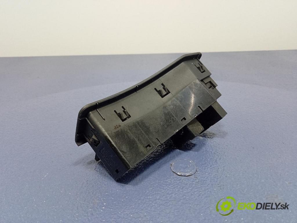 Kia Sportage 2014 Přepínač Světel: 93700-3U120WK