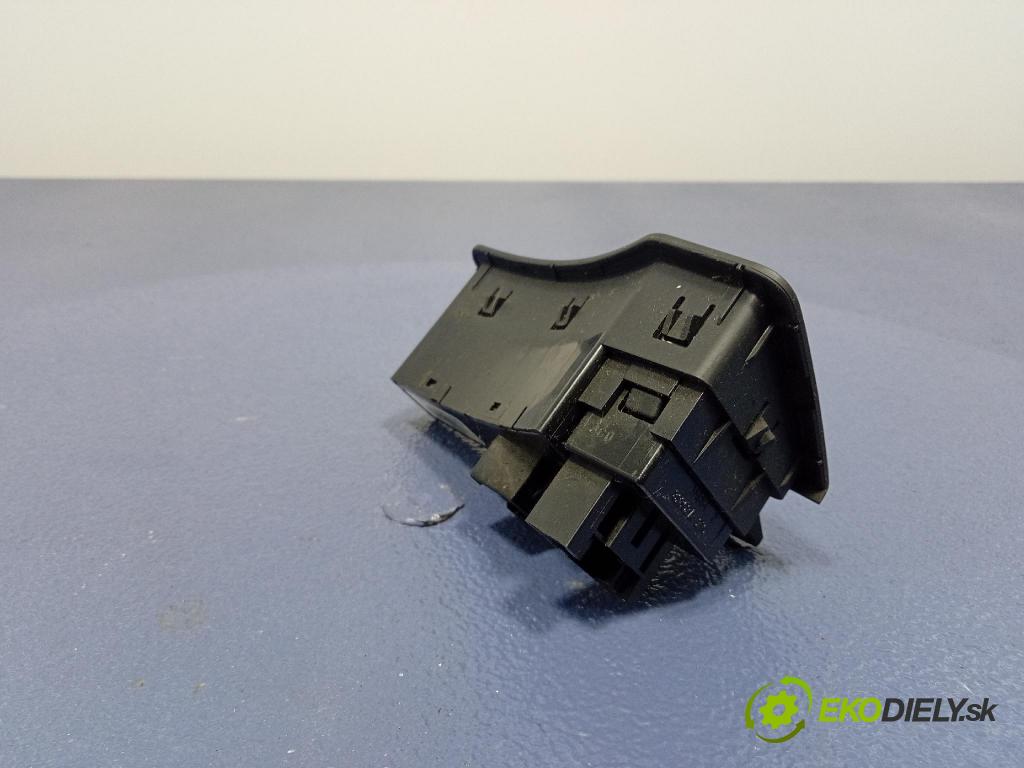 Kia Sportage 2014 Přepínač Světel: 93700-3U120WK