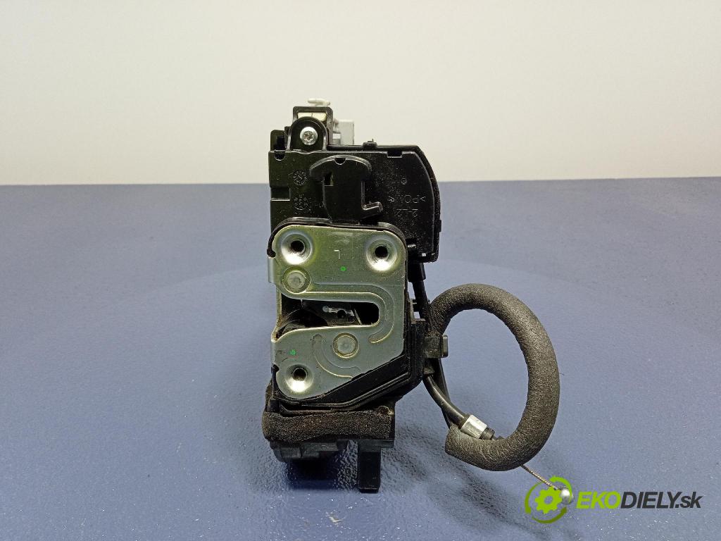 Kia Sportage 2014 zámek dveře před Levý: 81310-3U000