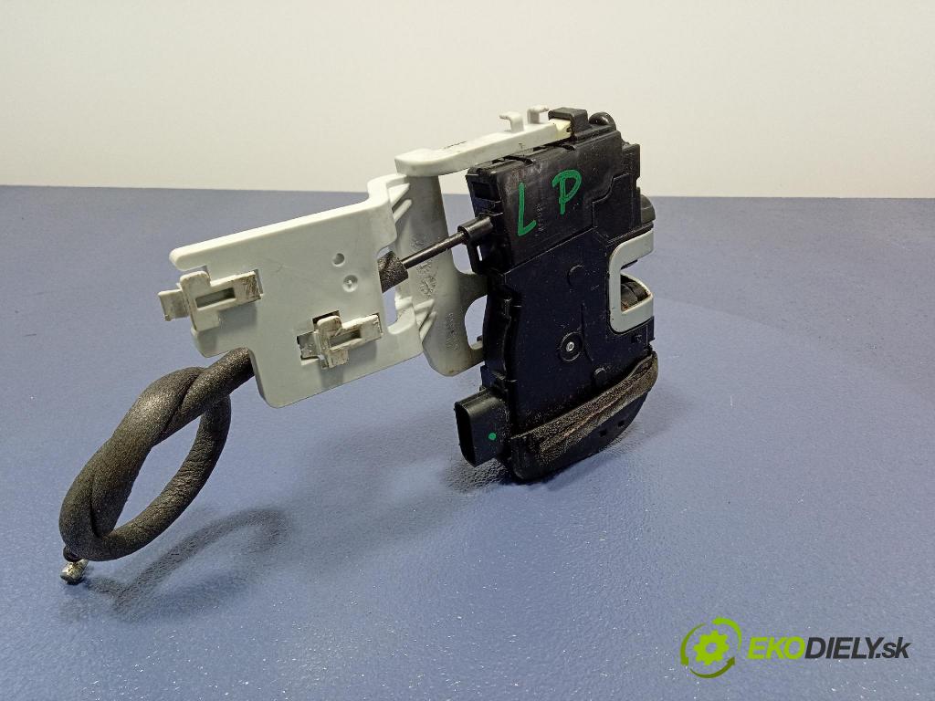 Kia Sportage 2014 zámek dveře před Levý: 81310-3U000