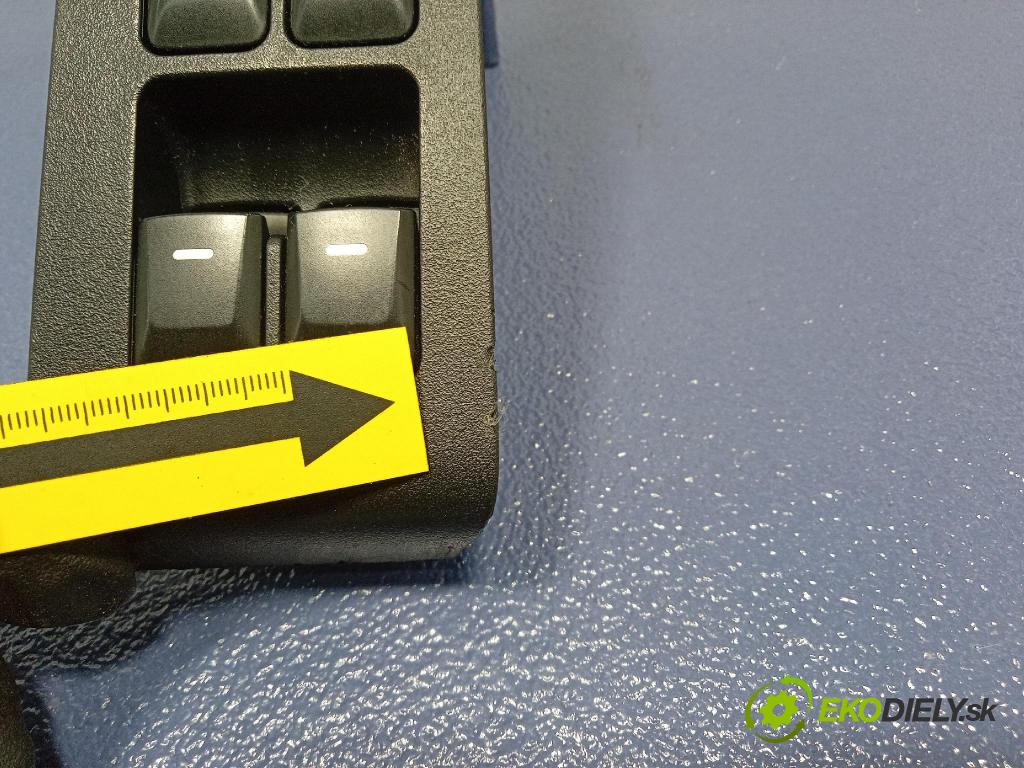 Kia Sportage 2014 Přepínač Sklenka: 93570-3W100WK