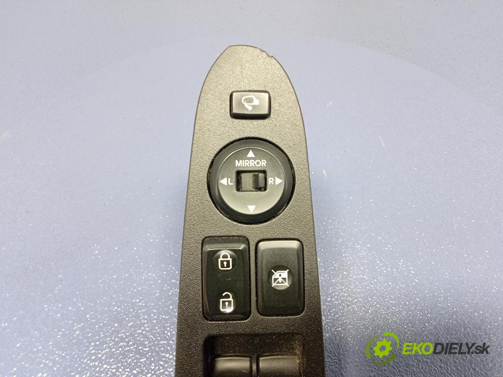 Kia Sportage 2014 Přepínač Sklenka: 93570-3W100WK