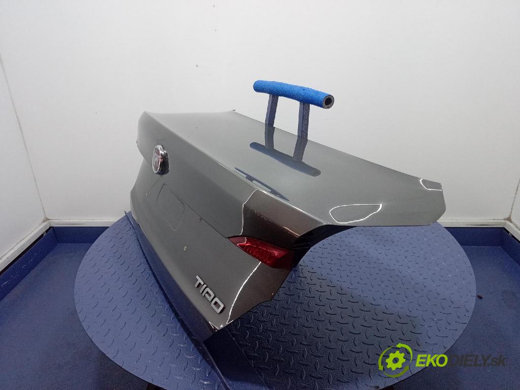 Fiat Tipo 2016 zadna dveře kufra: kufra: