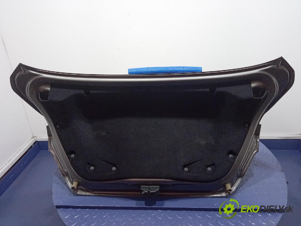 Fiat Tipo 2016 zadna dveře kufra: kufra: