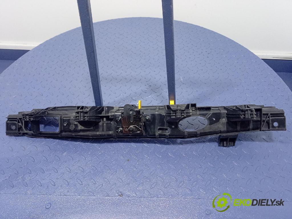 Fiat Tipo 2016 výstuha Predné: / pas predný