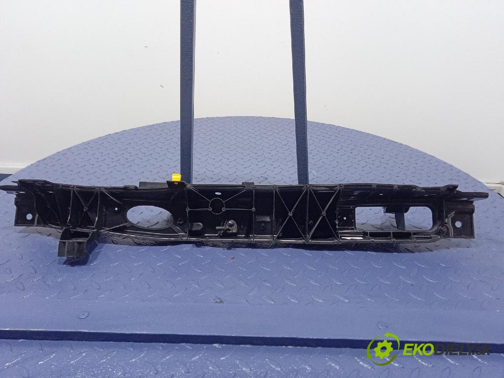 Fiat Tipo 2016 výstuha Predné: / pas predný