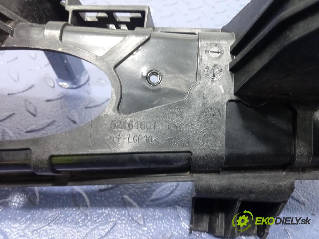 Fiat Tipo 2016 výstuha Predné: / pas predný 