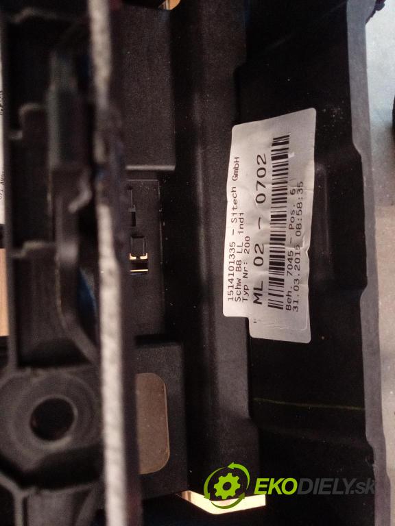 Vw Passat 2015 kokpit,přistrojova deska